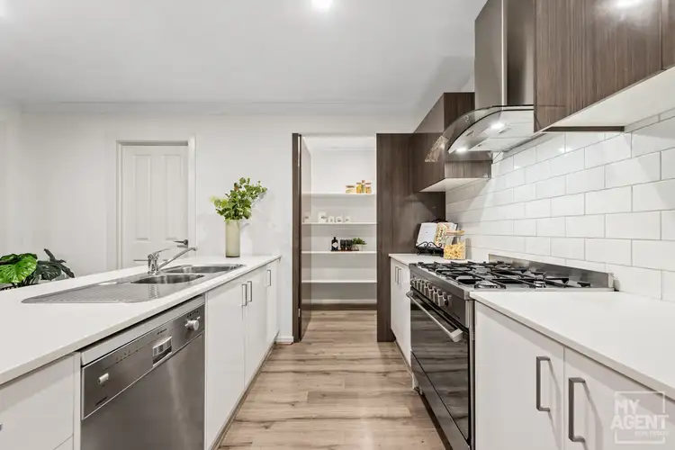 Sixth view of Homely house listing, 135 Park Orchard Drive, Pakenham VIC 3810