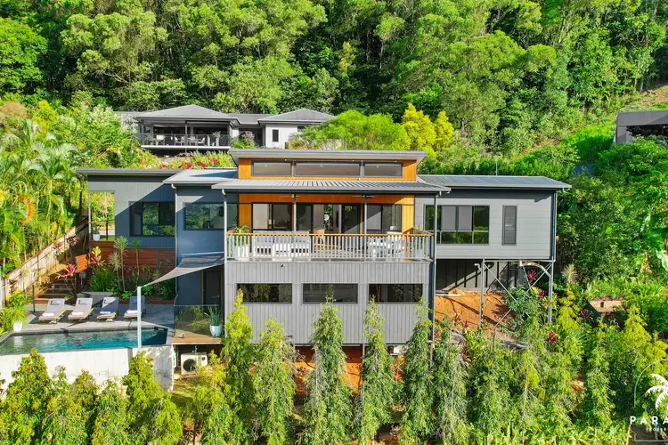 8 Stapleton Close, Redlynch QLD 4870