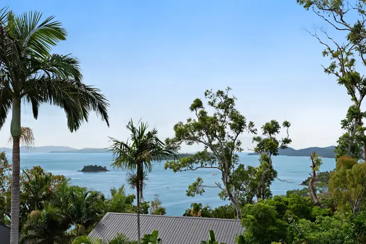 11/2 Banksia Court, Hamilton Island QLD 4803