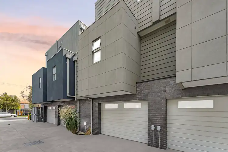3/6 Winifred Street, Essendon VIC 3040