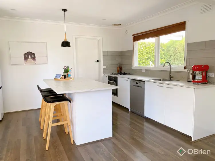 Fifth view of Homely house listing, 2 Lawrence Court, Bayswater VIC 3153