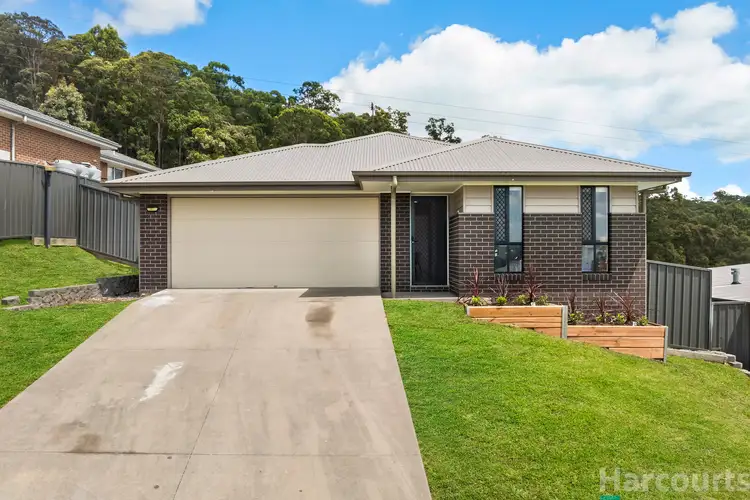 52 Floresta Crescent, Cameron Park NSW 2285