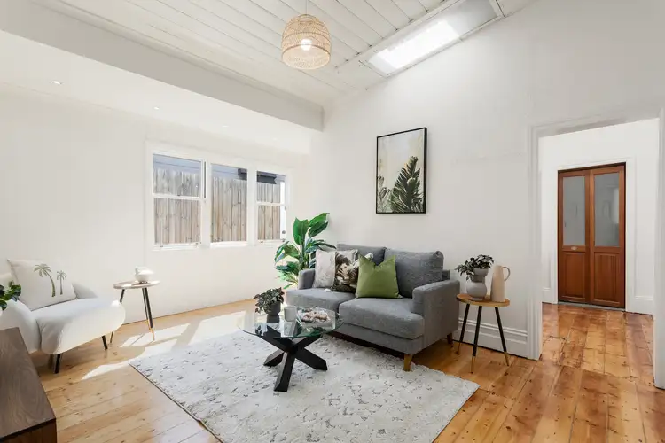 19 Richardson Street