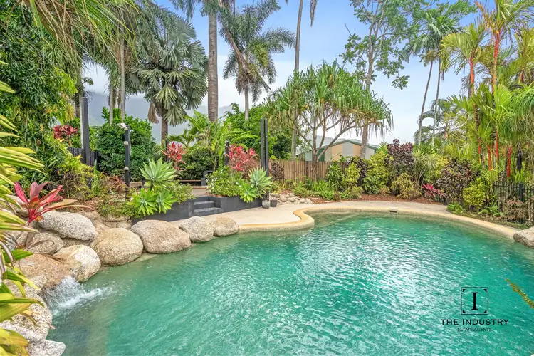 5 Elkhorn Close, Redlynch QLD 4870