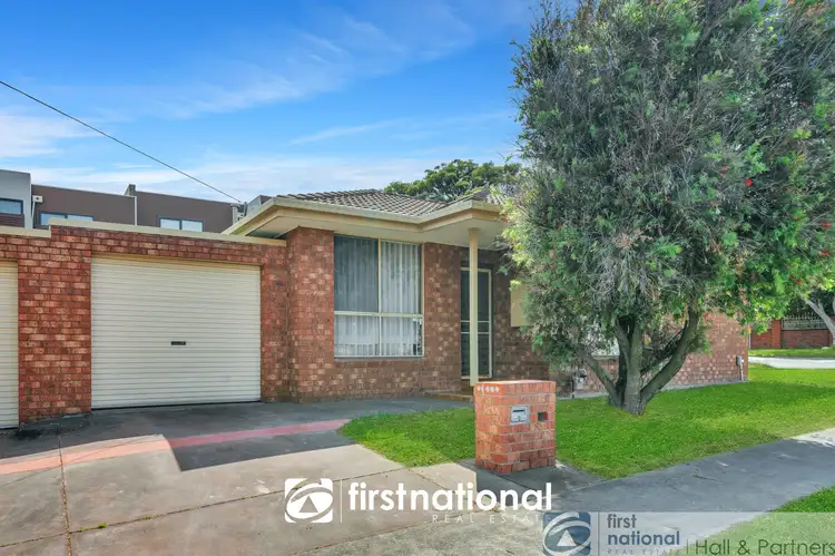 1/27 Pickett Street, Dandenong VIC 3175