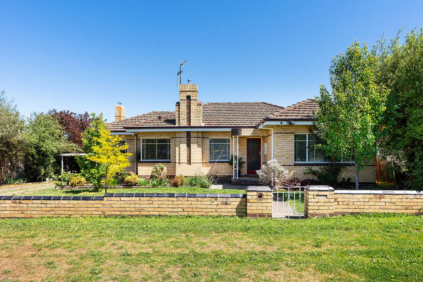 Main view of Homely house listing, 83 Farnsworth Street, Castlemaine VIC 3450