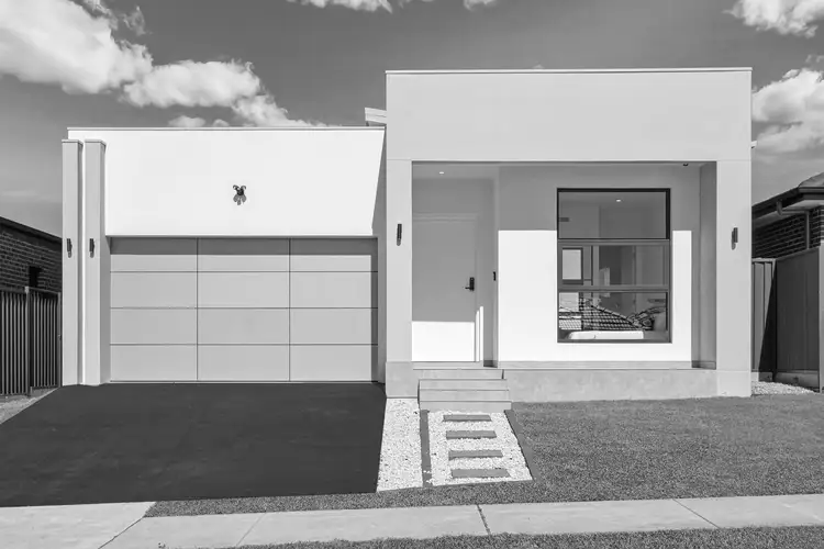 16 Walan Street, Austral NSW 2179