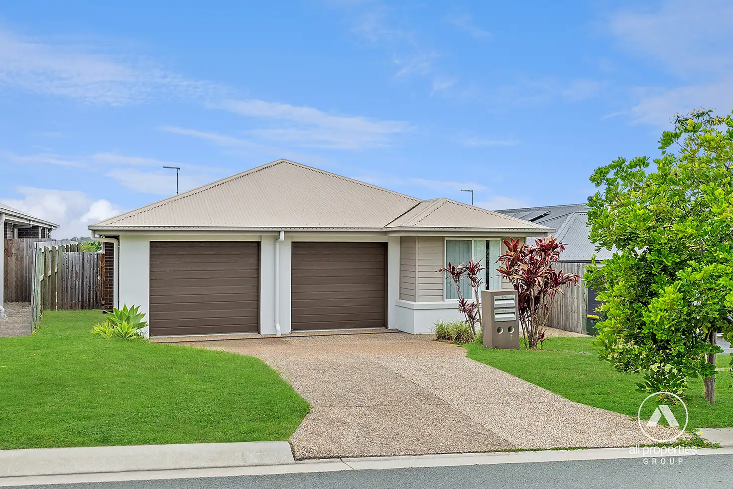 Main view of Homely semi-detached listing, 10 Hobson Place, Boronia Heights QLD 4124