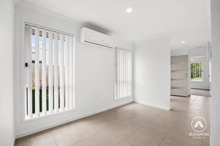 Sixth view of Homely semi-detached listing, 10 Hobson Place, Boronia Heights QLD 4124