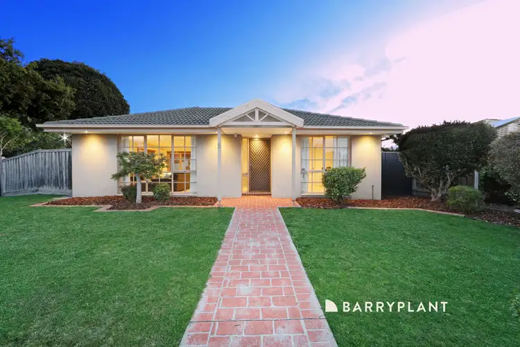 9 Burchall Crescent, Rowville VIC 3178