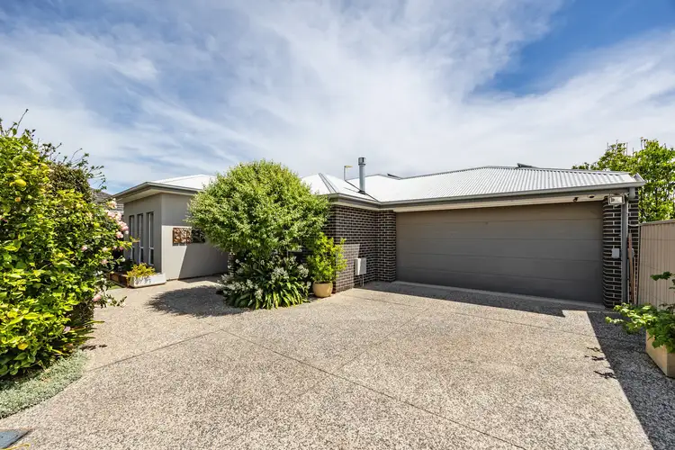 6 Winchester Avenue, Hove SA 5048