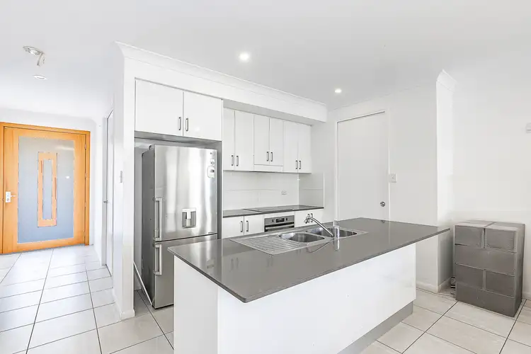 127 Sanctum Boulevard, Mount Low QLD 4818