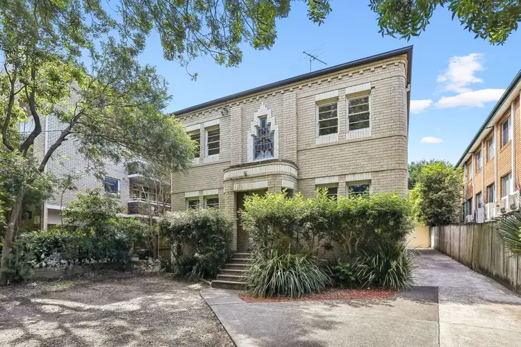 2/48 Grosvenor Crescent, Summer Hill NSW 2130