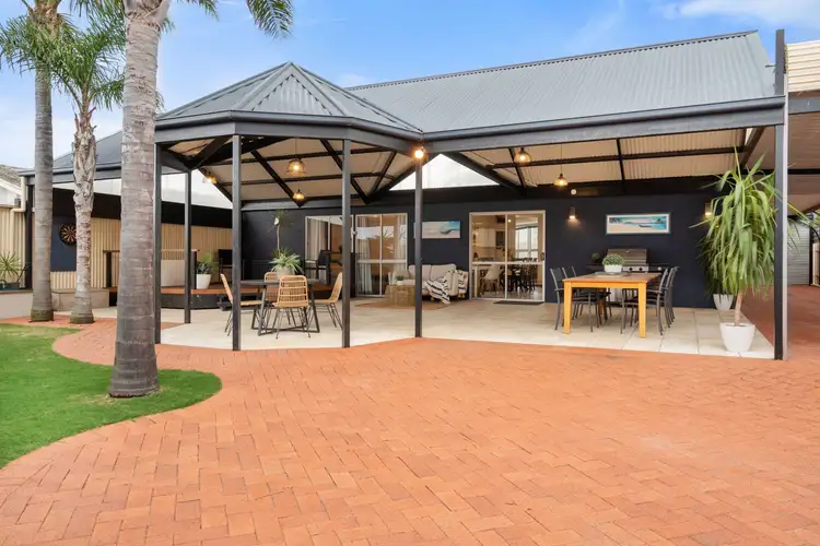 22 Deemster Avenue, Christies Beach SA 5165