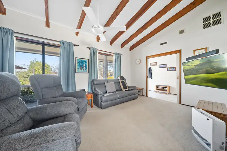 Sixth view of Homely house listing, 1 Farrelly Close, Oxley ACT 2903