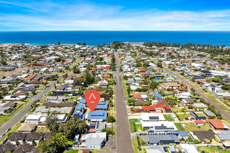 Second view of Homely villa listing, 2/62-66 Pacific Street, Long Jetty NSW 2261