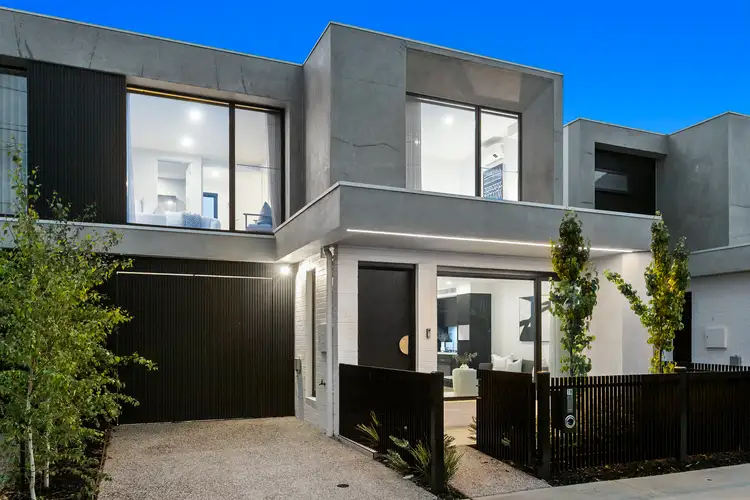 1b Amaranth Avenue, Altona North VIC 3025