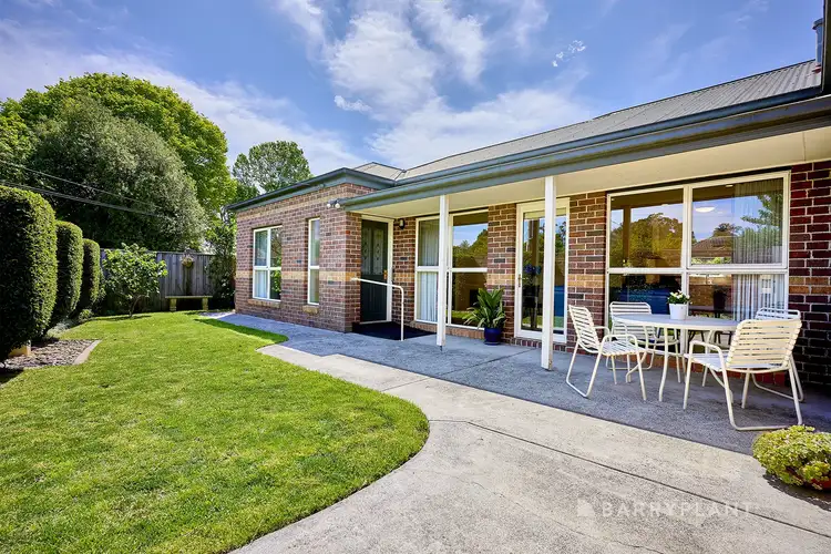 4 Longfellow Avenue, Mooroolbark VIC 3138