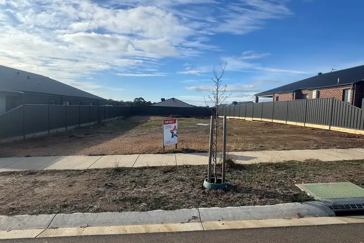 12 Barbara Court, Maryborough VIC 3465