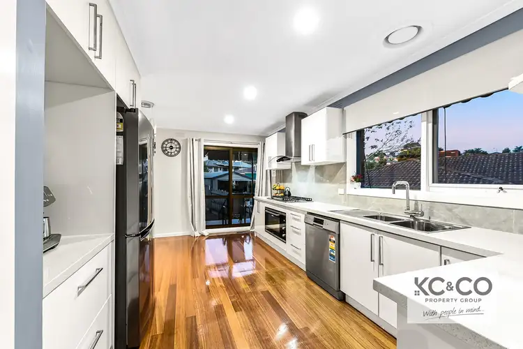 29 William Perry Close