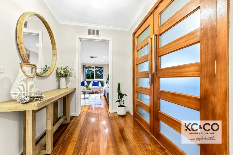 Fifth view of Homely house listing, 29 William Perry Close, Endeavour Hills VIC 3802