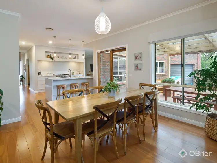 Fifth view of Homely house listing, 8 Cherrywood Place, Warragul VIC 3820