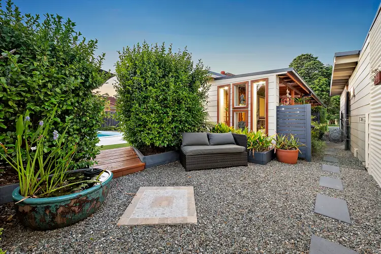 2 Cherry Road, Eleebana NSW 2282