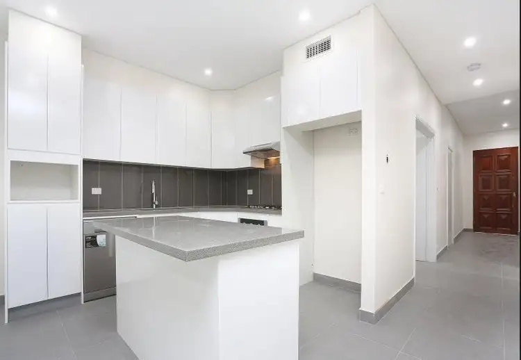 136 Cumberland Road, Greystanes NSW 2145