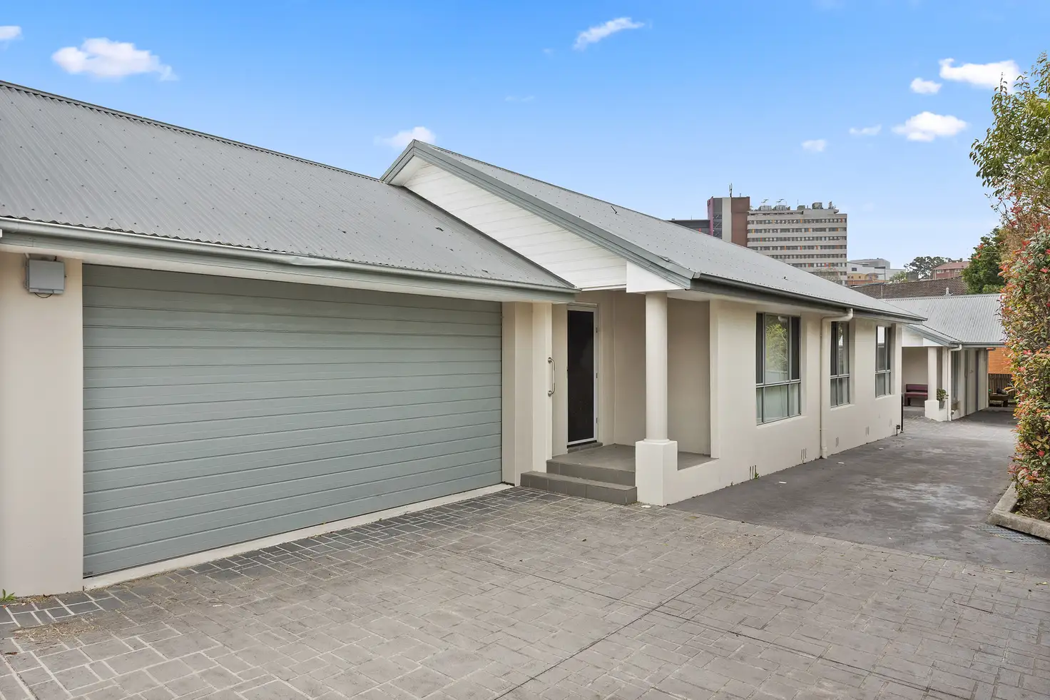 Main view of Homely villa listing, 2/26 Rowland Avenue, Wollongong NSW 2500