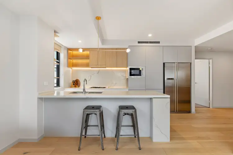 18/11 Priory Street, Indooroopilly QLD 4068