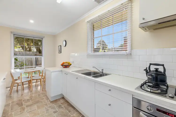 Fourth view of Homely unit listing, 2/285 Canterbury Road, Heathmont VIC 3135