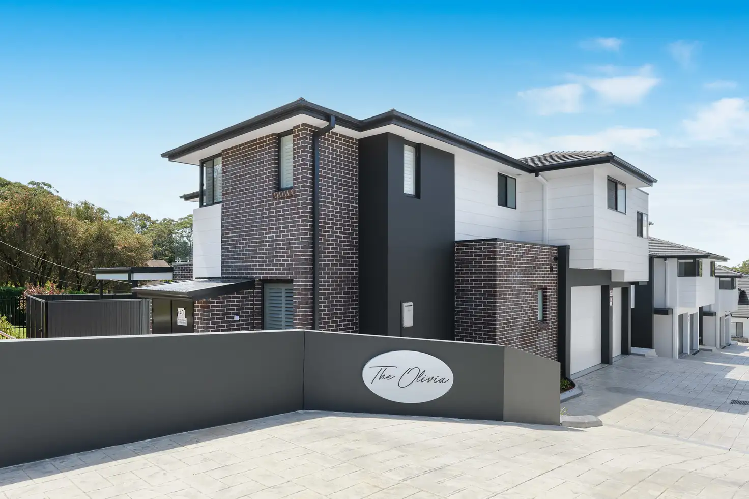 Main view of Homely townhouse listing, 1/40-44 Toronto Parade, Sutherland NSW 2232