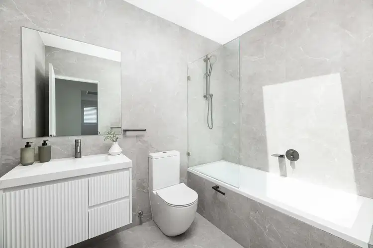 Sixth view of Homely townhouse listing, 1/40-44 Toronto Parade, Sutherland NSW 2232