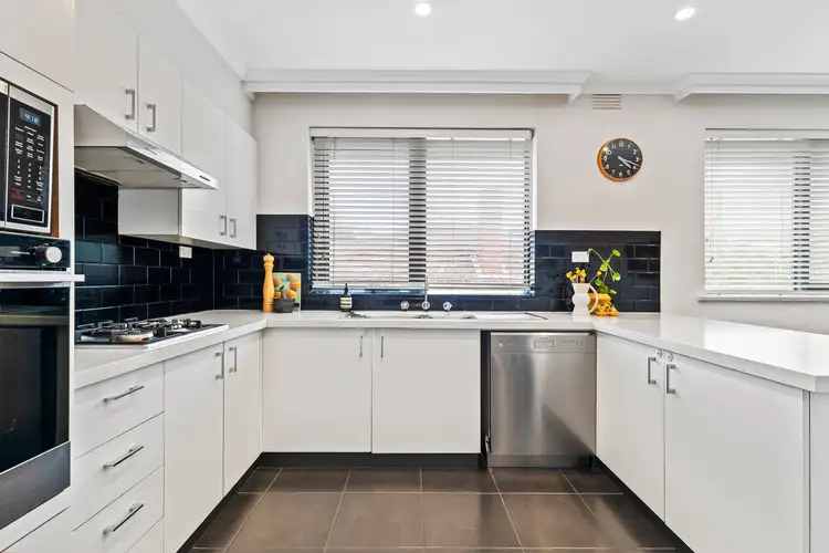 Sixth view of Homely apartment listing, 3/174 Barkly Street, St Kilda VIC 3182