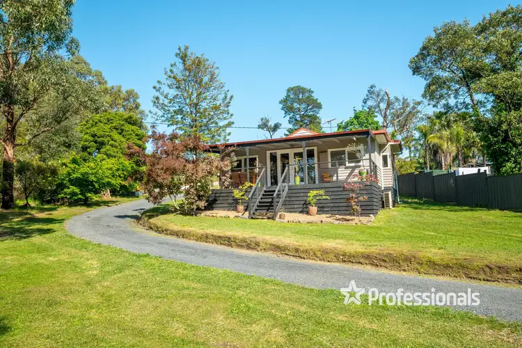 2 Carroll Street, Launching Place VIC 3139