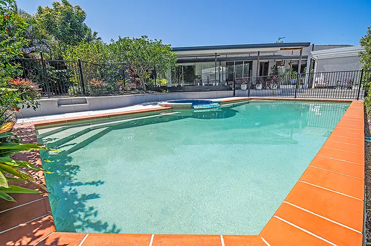 Second view of Homely house listing, 8 Pinaroo Crescent, Ashmore QLD 4214