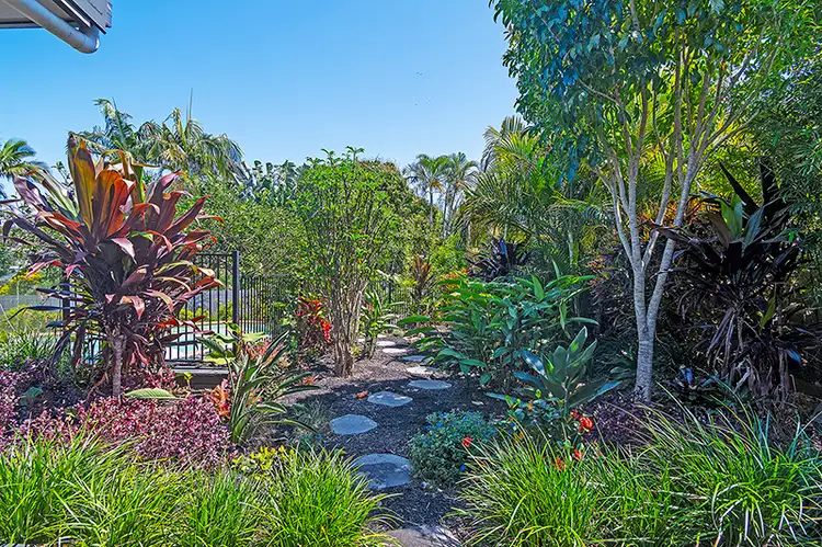 Fifth view of Homely house listing, 8 Pinaroo Crescent, Ashmore QLD 4214