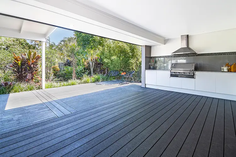 Sixth view of Homely house listing, 8 Pinaroo Crescent, Ashmore QLD 4214