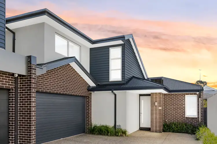 100a Deakin Street, Essendon VIC 3040