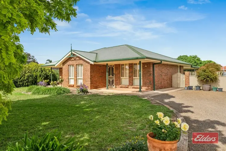 1 Lacebark Court