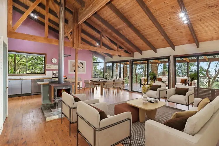 33 Kanangra Drive, Thirroul NSW 2515