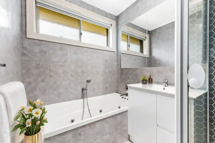 Sixth view of Homely unit listing, 17 Lilac Avenue, Dandenong North VIC 3175