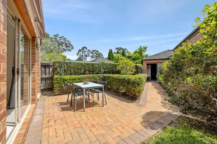 11 Aurora Drive, St Ives NSW 2075