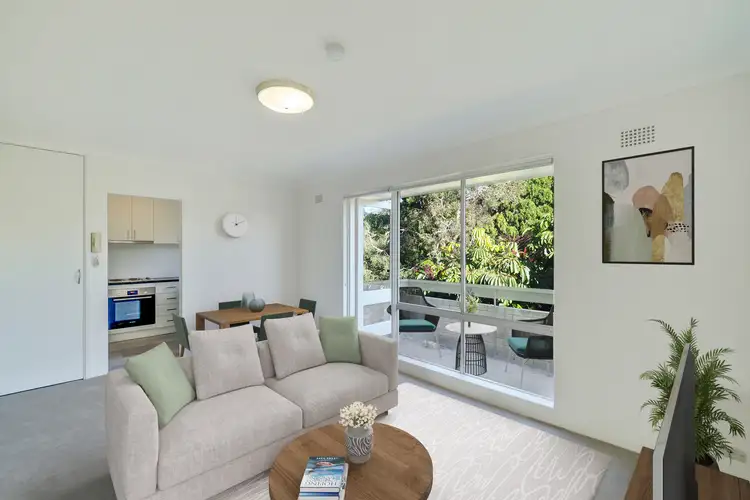 17/8 Trafalgar Street