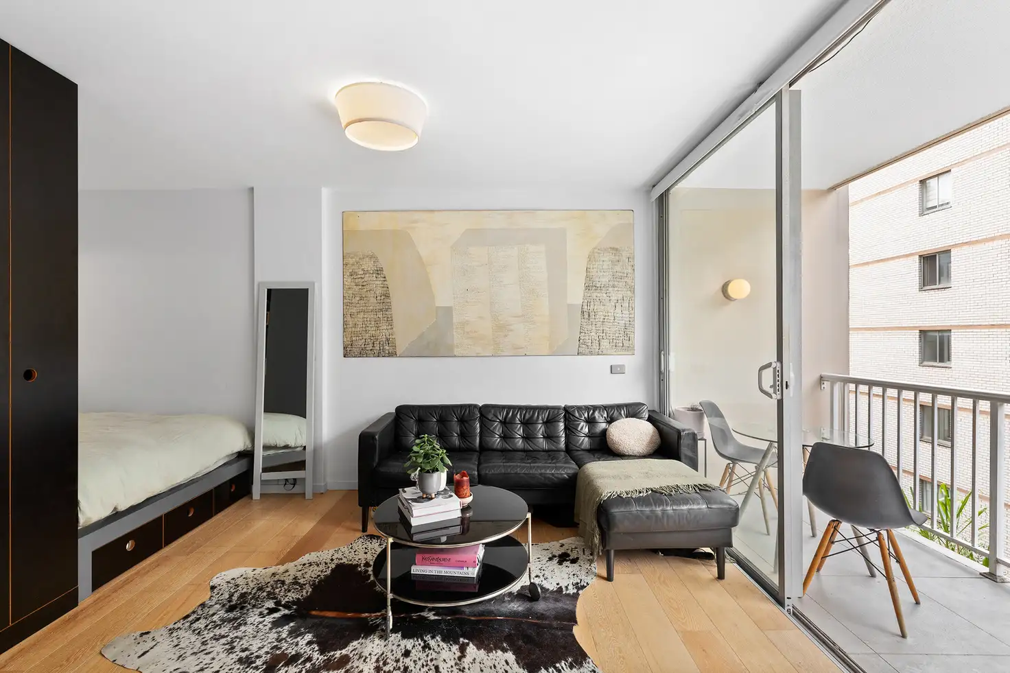 Main view of Homely studio listing, 201/76 Roslyn Gardens, Rushcutters Bay NSW 2011