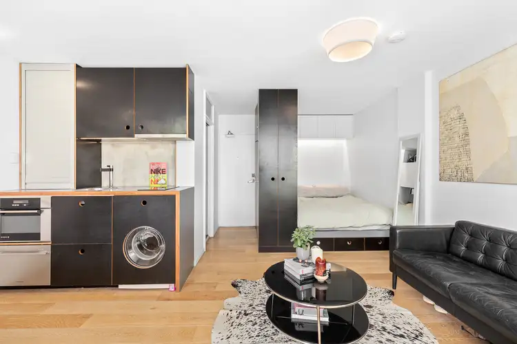 Second view of Homely studio listing, 201/76 Roslyn Gardens, Rushcutters Bay NSW 2011