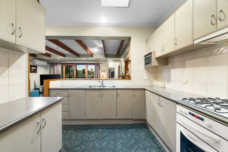 Fifth view of Homely house listing, 7 Iris Street, Burwood VIC 3125