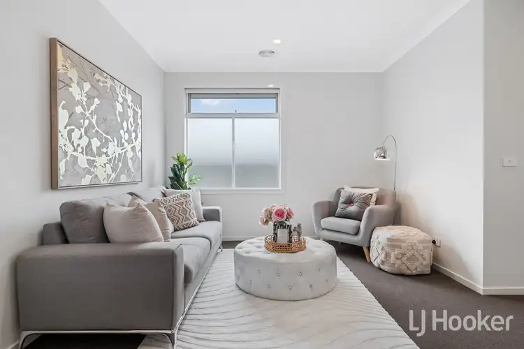 Fifth view of Homely house listing, 2 Oak Place, Doncaster VIC 3108