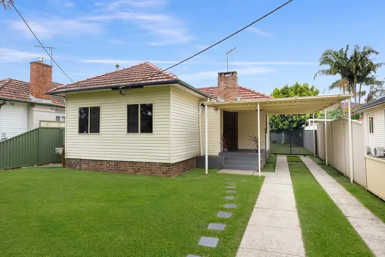 8 Lupin Avenue, Riverwood NSW 2210