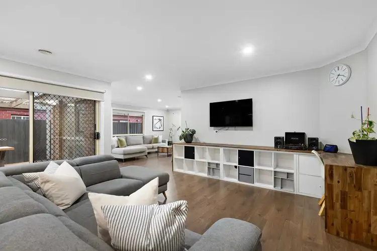 Fourth view of Homely house listing, 10 Aikshaw Close, Hillside VIC 3037